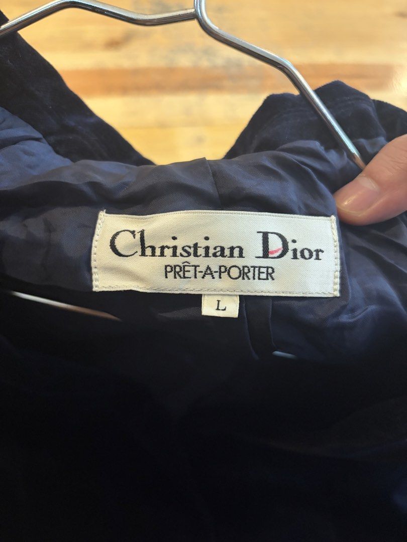 Dior velvet (Category: Luxury Apparel) located in Baguio. Submitted by picksby_mik (Listing ID 1463253952, Image 2). Description: Excellent condition Authentic .