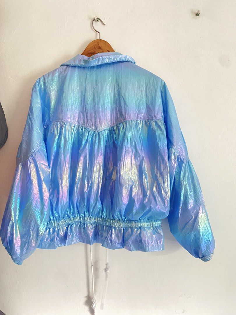 Disney Cinderella windbreaker (Category: Coats, Jackets and Outerwear) located in Cainta. Submitted by grailfinders (Listing ID 1463196627, Image 2). Description: - Disneyland Hong Kong 15th Anniversary Windbreaker - Stunning iridescent blue color with subtle shimmer - Elasticated hem and cuffs for a comfortable fit - Size: S US - Ideal for theme park visits or casual wear - can fir medium to large asian.