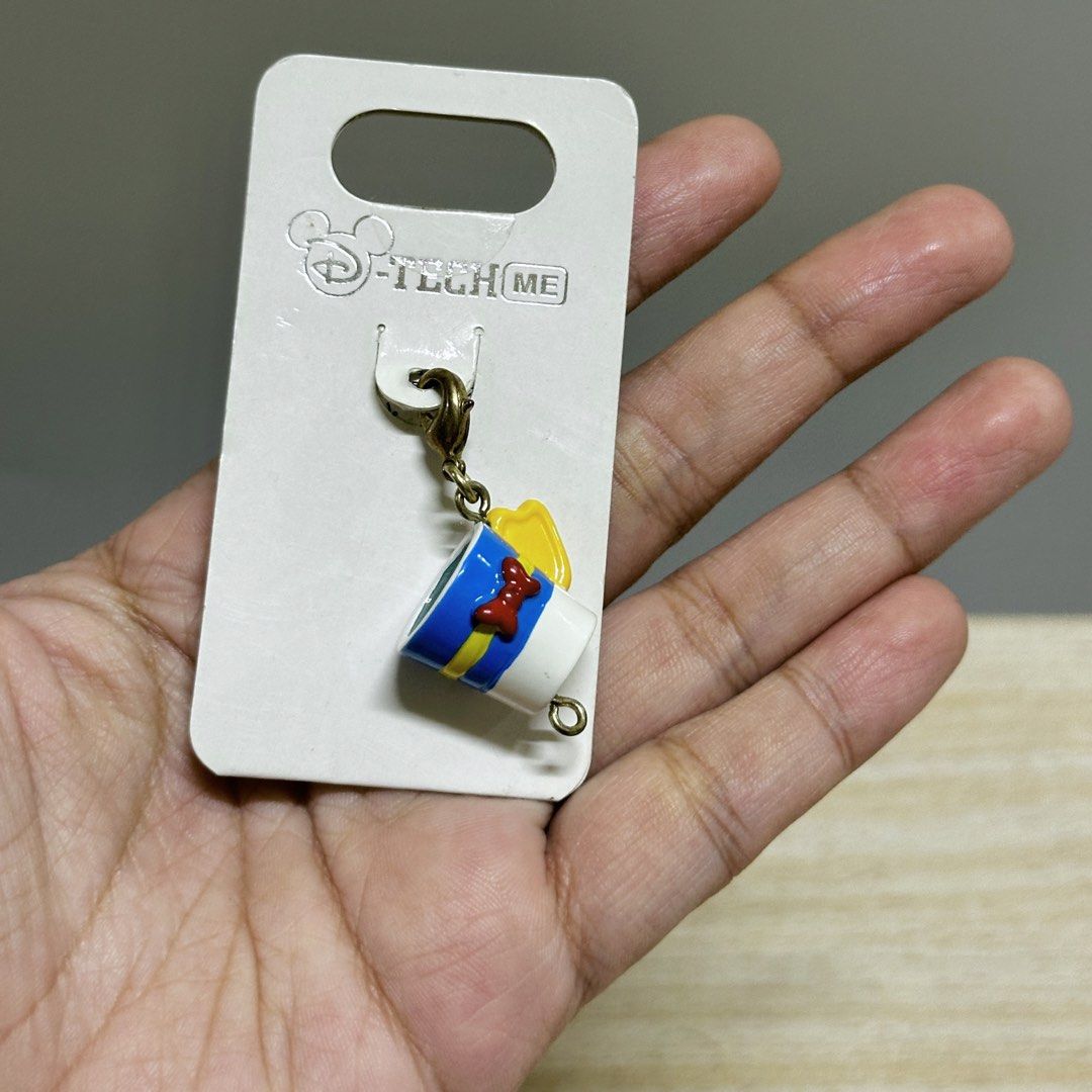 Disney Store D-Tech Me Donald Duck Cup Charm 1.7cm - Php 150 (Category: Character Goods) located in Davao. Submitted by pandorastoybox (Listing ID 1463313504, Image 3). Description: Disney Store D-Tech Me Donald Duck Cup Charm 1.7cm - Php 150.