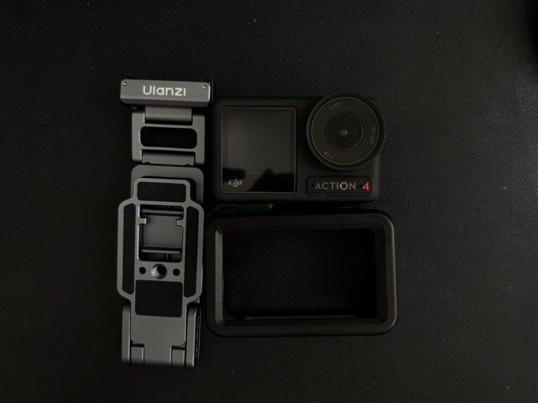 DJI Action 4 Camera with Ulanzi Mount and Frame (Category: Cameras) located in Malabon City. Submitted by 777arch (Listing ID 1463226773, Image 1). Description: Details: - Bought last month (August) - DJI Action 4 camera - Includes Ulanzi mounting bracket - Comes with a protective frame - Ideal for capturing action shots and adventures - Has tempered glass already Inclusion: - Unit - Ulanzi mount - SD card RFS: Hindi ko pala passion mag-vlog jaha