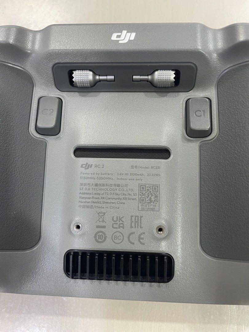 DJI RC 2 Controller (Category: Drones) located in Kuala Lumpur. Submitted by hafizahmadrodzi (Listing ID 1463270639, Image 3). Description: DJI RC 2 Controller (RM 900) - Includes Lanyard + Silicone Cover for Protection COMBO Parts (RM 1300) - DJI RC 2 Controller, Includes Lanyard + Silicone Cover - DJI Avata 360 Charging Hub with 2x Batteries + Charging Cable - DJI Avata 360 Spare Propeller - DJI Avata 360 Foldable Landing Pad - DJI Carrying Bag