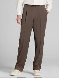 Dockers Khakis Brown Pleated Pants (Category: Trousers) located in Plaridel. Submitted by ilovebubu28 (Listing ID 1463207545, Image 1). Description: - Brown Dockers khakis - Classic fit, suitable for everyday wear - Pleated design - Button and zip closure - Features an inner mini pocket - Please check photos for detailed condition Color rate 10/10 at once lang naused . Bought mismo sa Dockers store Dimensions: Length : 39.5” Width 33-34”.