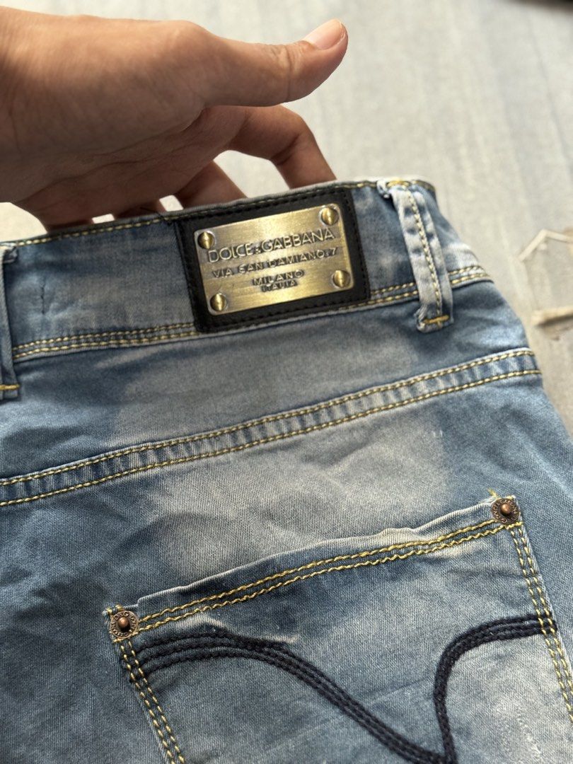 Dolce & Gabbana (Category: Luxury Apparel) located in Cagayan de Oro. Submitted by twice.but.nice.blackmarket (Listing ID 1463161827, Image 3). Description: Excellent condition Size 33 on tag!.