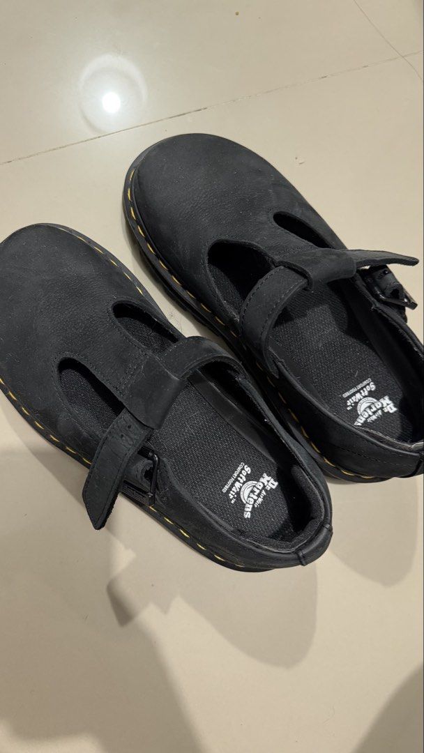 Dr. Martens Black Mary Jane Platform Shoes (Category: Loafers) located in Manila. Submitted by leiandranda (Listing ID 1463231337, Image 2). Description: UK 5/ US 7 Doc Martens Zebzag Mary Jane Good as new, used only twice Bought for 13,000 With box RFS Wrong size.