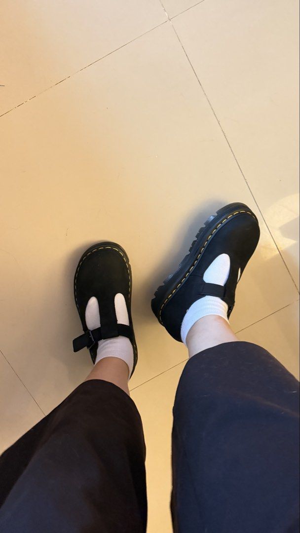 Dr. Martens Black Mary Jane Platform Shoes (Category: Loafers) located in Manila. Submitted by leiandranda (Listing ID 1463231337, Image 3). Description: UK 5/ US 7 Doc Martens Zebzag Mary Jane Good as new, used only twice Bought for 13,000 With box RFS Wrong size.