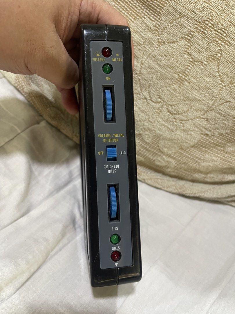 Draper Volt Metal Stud Detector working batt operated (Category: Home Improvement Tools & Accessories) located in Caloocan City. Submitted by red_rob (Listing ID 1463160838, Image 2). Description: Draper Voltage Metal Volt Stud Detector Very good physically 9v batt operated (not included) All controls gana Tested good but as is pa rin at d po ako masyado maruning gumamit nyan, but with all my knowledge testing it, works and functions well. Actual