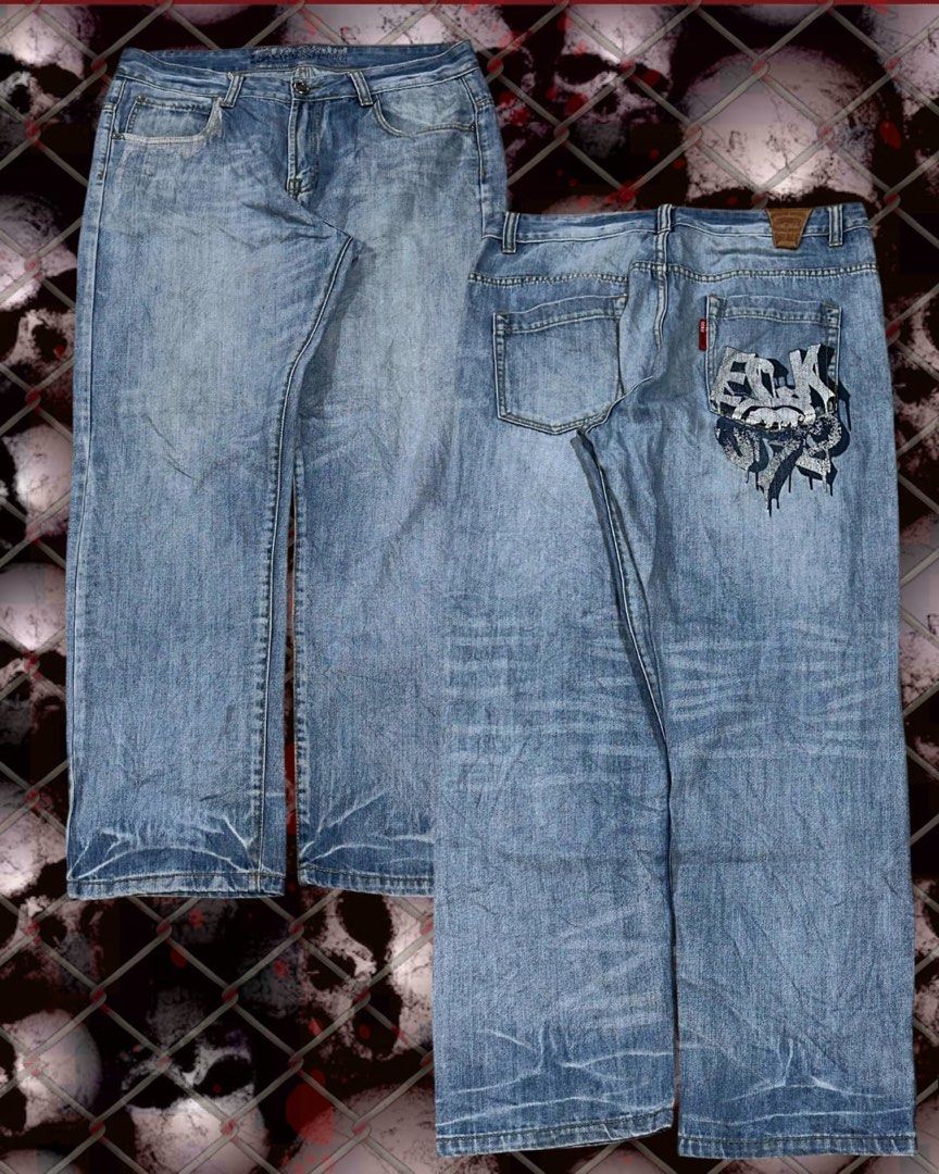 Ecko printed jeans (Category: Jeans) located in San Jose. Submitted by gatzs (Listing ID 1463155881, Image 1). Description: .