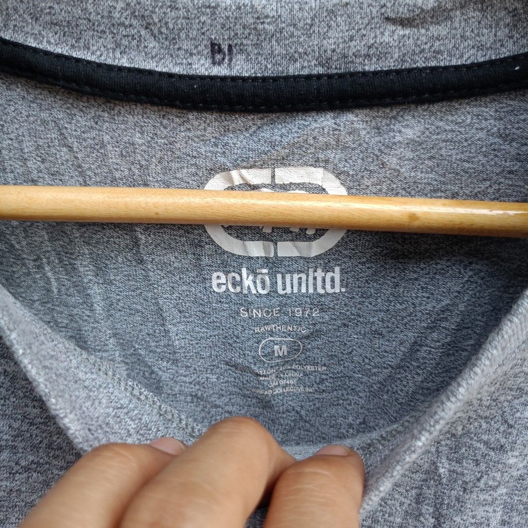 ECKO UNLTD (Category: Tshirts & Polo Shirts ) located in Koronadal. Submitted by thriflex.29 (Listing ID 1463271212, Image 3). Description: ECKO UNLTD Size On Tag: Medium Measurements: Width 20 Length 28 Condition: 9/10 - Excellent Colorate: 9/10 No Issue Need Wash Only Mine: 250.