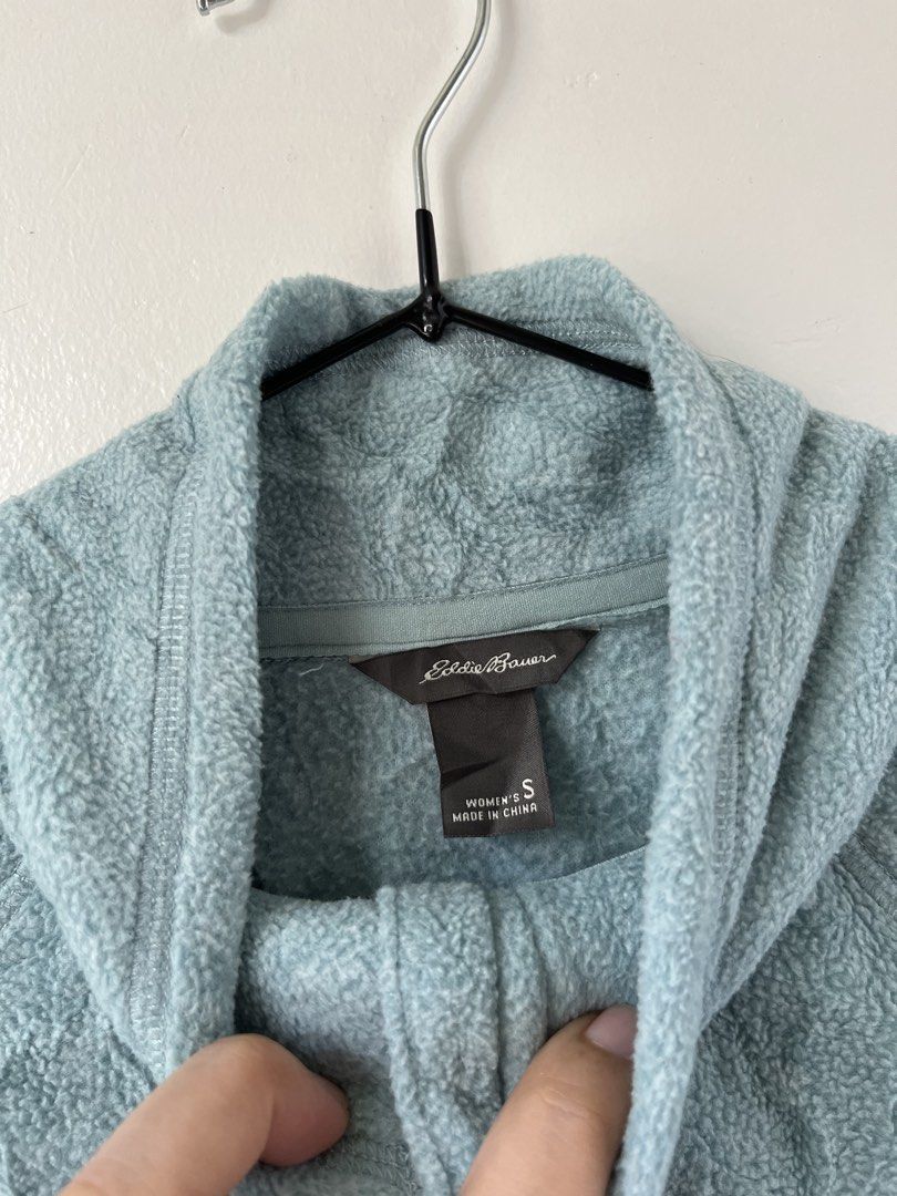Eddie Bauer Women's Fleece Pullover - Size S (Category: Coats, Jackets and Outerwear) located in Santa Rosa. Submitted by thrifty_bev (Listing ID 1463225695, Image 3). Description: - Light blue Eddie Bauer fleece pullover - Quarter zip neckline with stand-up collar - Made of 100% polyester - Comfortable and warm, perfect for layering or casual wear - Ideal for outdoor activities.