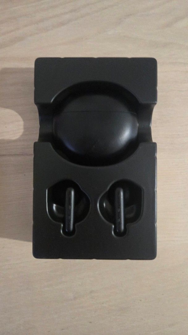 Edifier X2 True Wireless Earbuds Bluetooth (Category: Earphones) located in Quezon City. Submitted by jessica_lim_n (Listing ID 1463222767, Image 2). Description: ✔️ Very good condition, complete set. ❗️ Needs cleaning, may have scratches. 📍 Quezon City 📦 Shipping by buyer 💲 GCash.