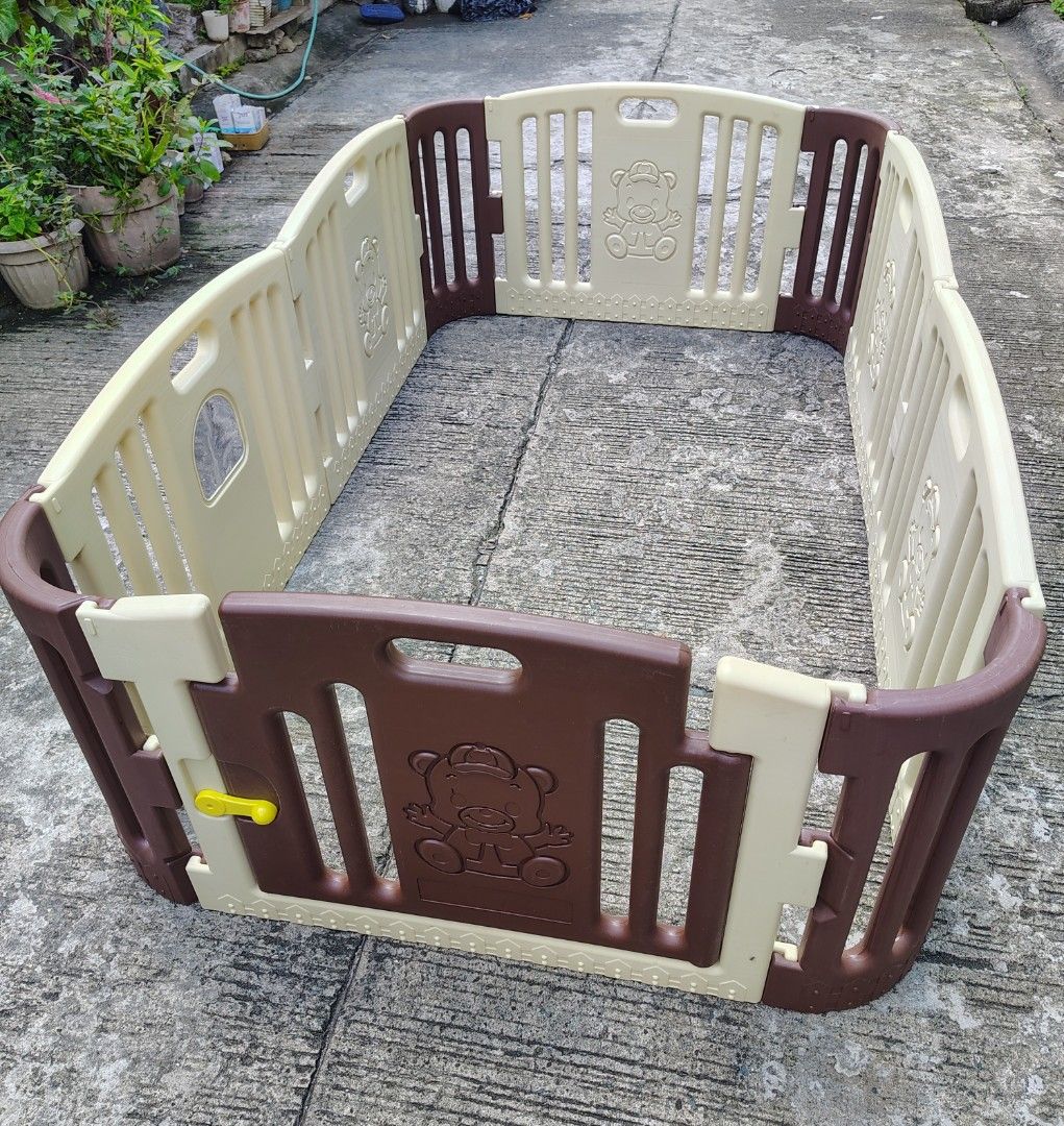 EDU PLAY BABY PLAYPEN BEAR ZONE WITH GATE (Category: Safety Gates, Locks & Protectors) located in Dasmarinas. Submitted by k3japanstoreph (Listing ID 1463230034, Image 1). Description: EDU PLAY BABY PLAYPEN BEAR ZONE WITH GATE 115 centimeters × 194 centimeters Like new condition No issues With gate Spacious play area for babies and toddlers What you see is what you get. Price: ₱3,999 Open for reservation with 50% down payment. Reservation is vali