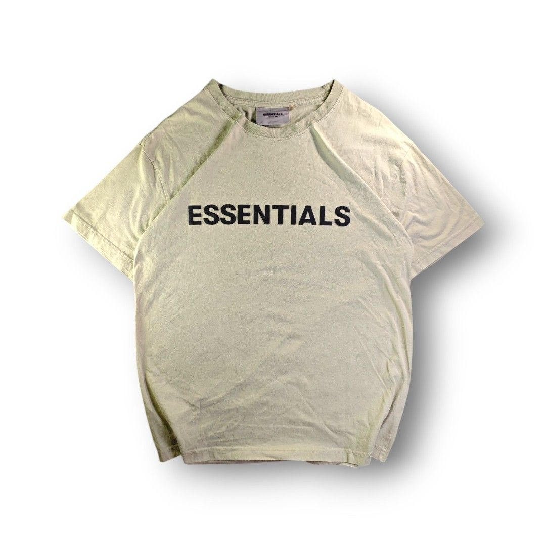 Essentials Embossed Rubber Script Olive Green Tee (Category: Tshirts & Polo Shirts ) located in San Pedro. Submitted by chronothrift2ndacc (Listing ID 1463183296, Image 1). Description: - Size: Large (W21 x 28L) - Condition: 9/10 - Color Rate: 9/10 - Flaw/s: ❌❌❌ MOD: J&T Express / Lalamove / Meetups MOP: Gcash / Bank Transfer.