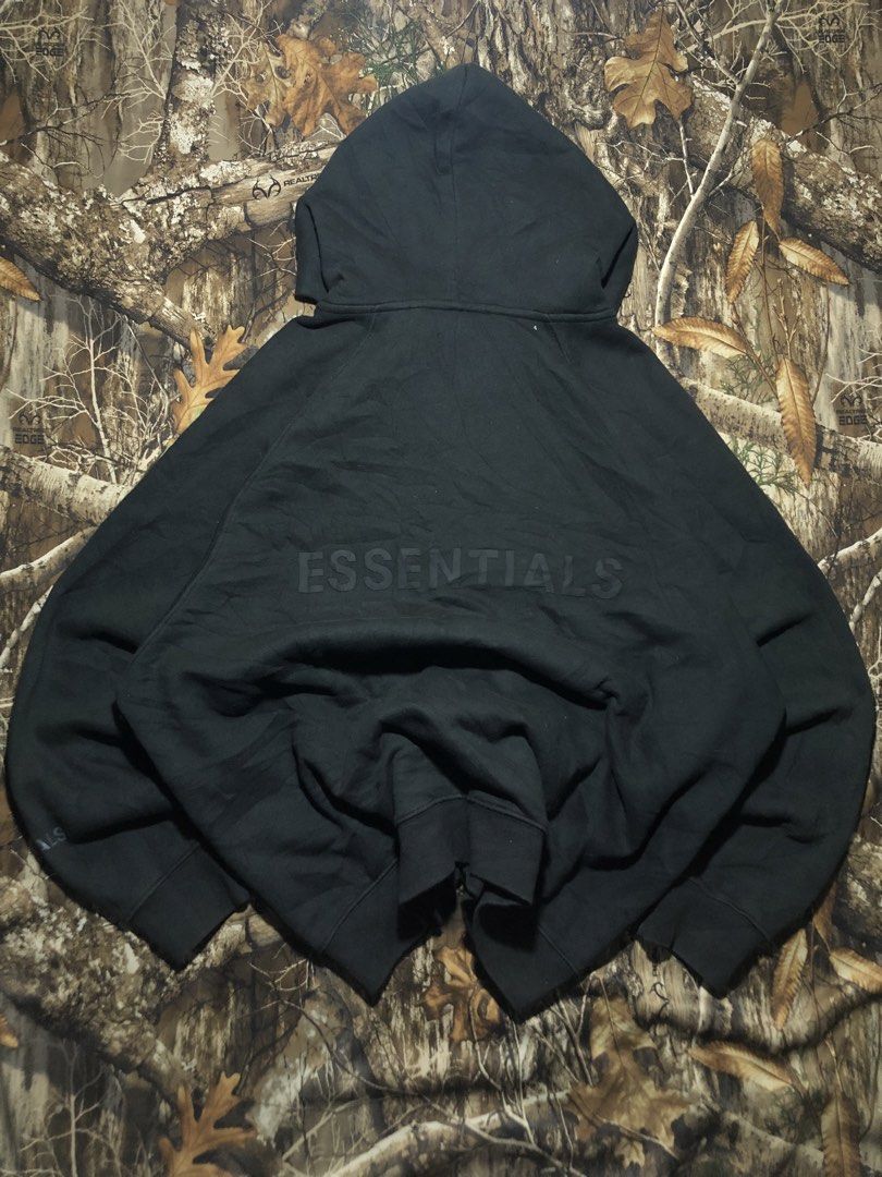 Essentials Hoodie (Category: Coats, Jackets and Outerwear) located in Manila. Submitted by carmelotorres (Listing ID 1463267554, Image 2). Description: .