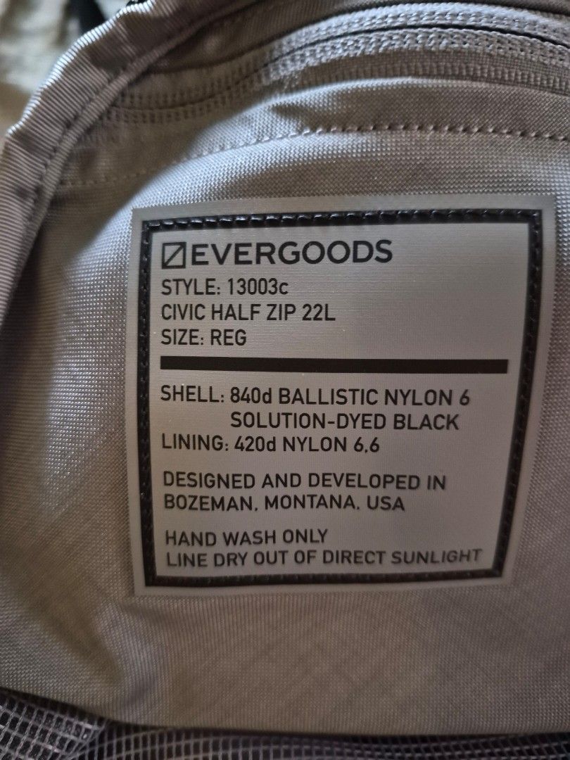 Evergoods Civic Half Zip 22L V2 (Category: Backpacks) located in Manila. Submitted by radboymd (Listing ID 1463204369, Image 3). Description: Evergoods Civic Half Zip 22L backpack Thia is the V2 version Color: Black Material: 840d ballistic nylon shell, 420d nylon lining Like new, used a few times only Negotiable Meetups preferred in Alabang, BGC, Makati, San Juan and Pasig RFS: Using V3 https://www.packhacker.com/travel-gear/evergoods/civic-half