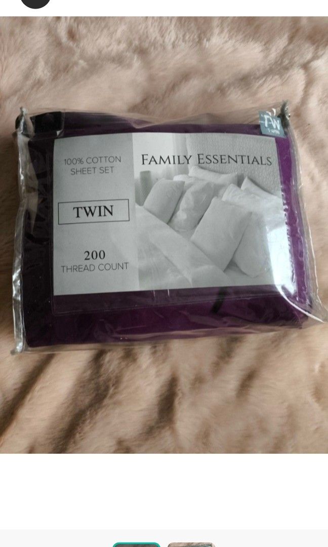 Family Essentials 3 piece Twin set (Category: Bedding & Towels) located in Caloocan City. Submitted by darigold1 (Listing ID 1463320032, Image 1). Description: 3 piece Twin bedsheet and pillowcase consists of : 1 PC flat sheet 1 PC fitted sheet 1 PC pillowcase 200 thread count ( 100% cotton).