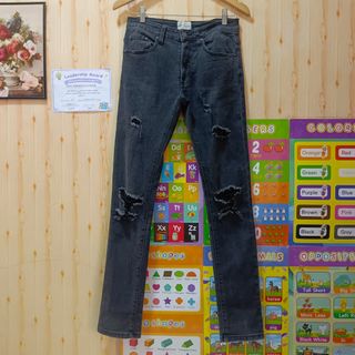 (Category: ) located in . Submitted by almighthrift (Listing ID 1463159520, Image 1). Description: .