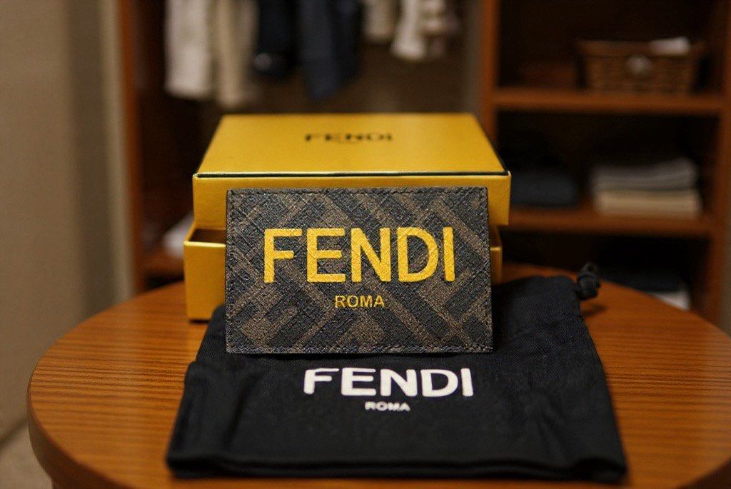 Fendi Card Holder (Category: Luxury Bags & Wallets) located in Davao. Submitted by nomadfits (Listing ID 1463250952, Image 1). Description: Decluttering some personal items Location: Davao All items plus sf via lbc Includes dustbag and box.