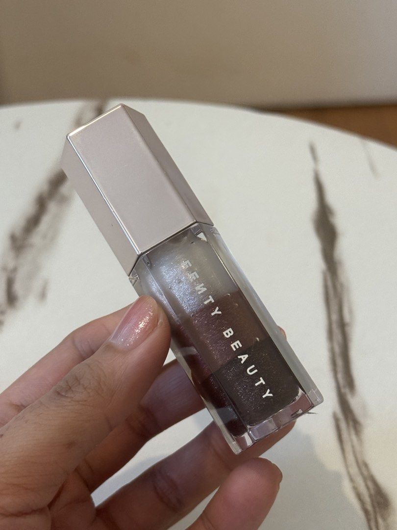 Fenty gloss bomb universal lip luminizer in Spiked hot chocolit (Category: Makeup) located in Quezon City. Submitted by quirksandcurls (Listing ID 1463323498, Image 3). Description: .