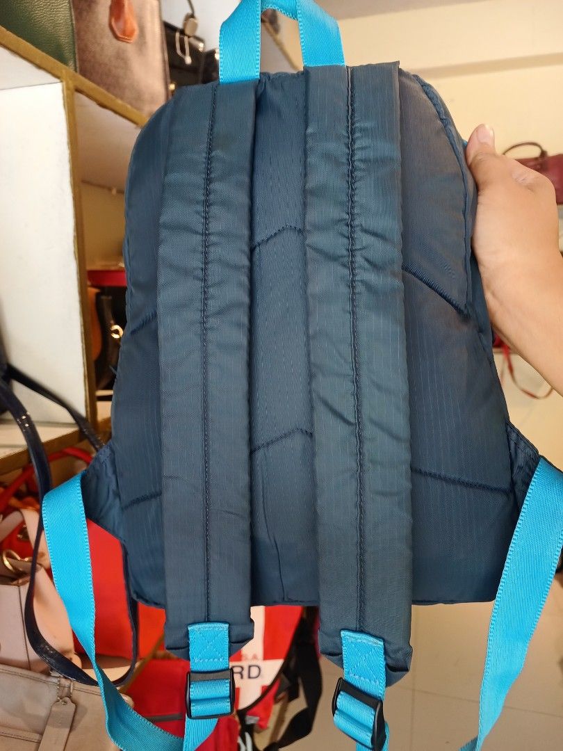 Fila backpack (Category: Backpacks) located in Tayasan. Submitted by mausherine57789 (Listing ID 1463192607, Image 3). Description: medium size school bag no major damage lightly used.