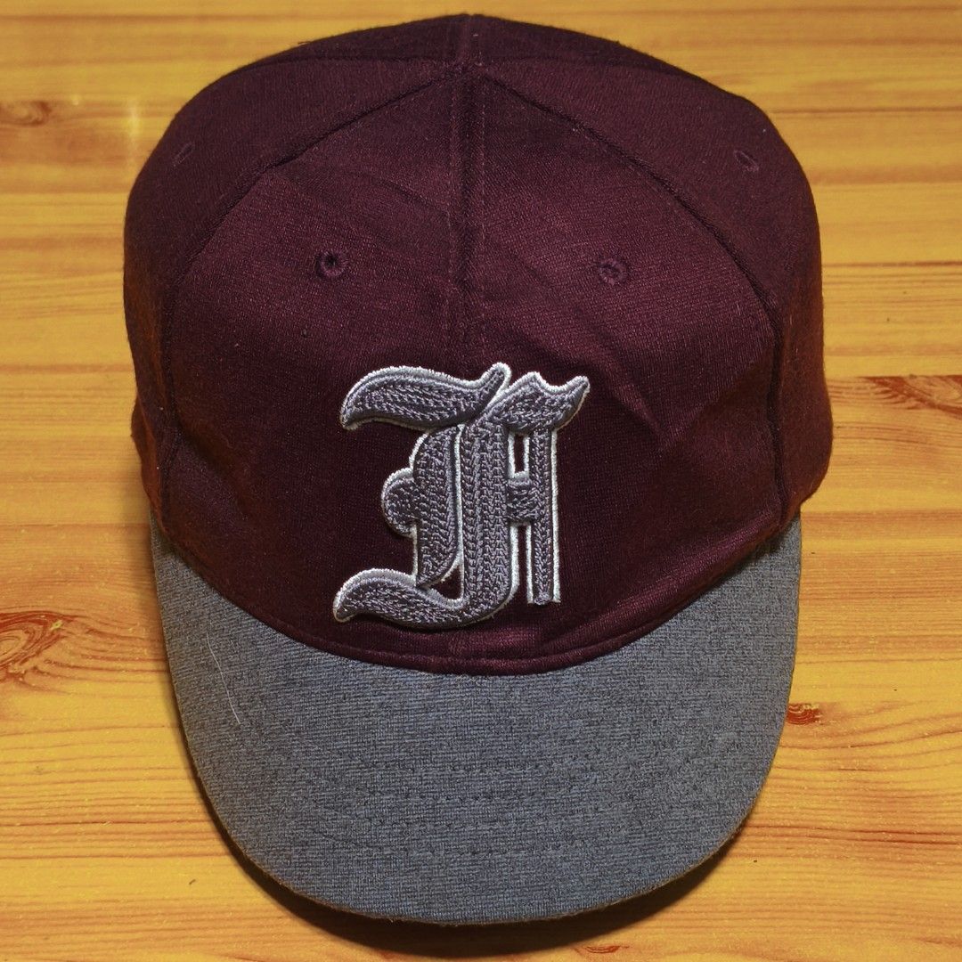 Fila Short Brim Cap (Category: Caps & Hats) located in Maramag. Submitted by thrifty777 (Listing ID 1463313004, Image 2). Description: Authentic Fila Brand New Condition Location Maramag Bukidnon.