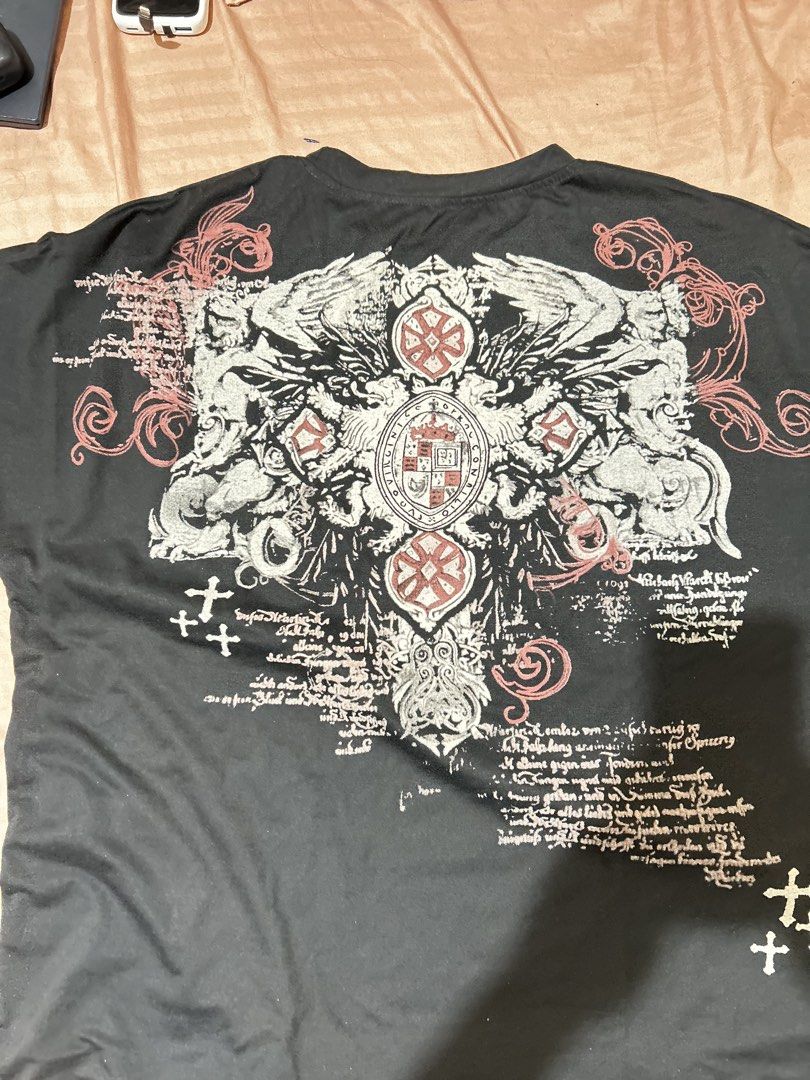 fleur de lis graphic tee | grunge emo y2k skatercore goth (Category: Tshirts & Polo Shirts ) located in Tagaytay City. Submitted by siegeoftroy (Listing ID 1463242402, Image 2). Description: no when worn.
