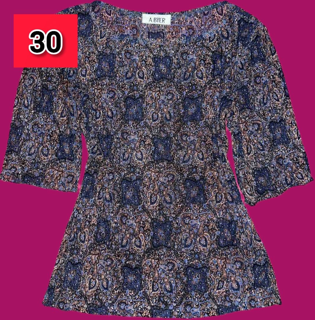 Floral see through blouse (Category: Blouses) located in Rizal. Submitted by youngpenguin.ae303d (Listing ID 1463325401, Image 1). Description: .