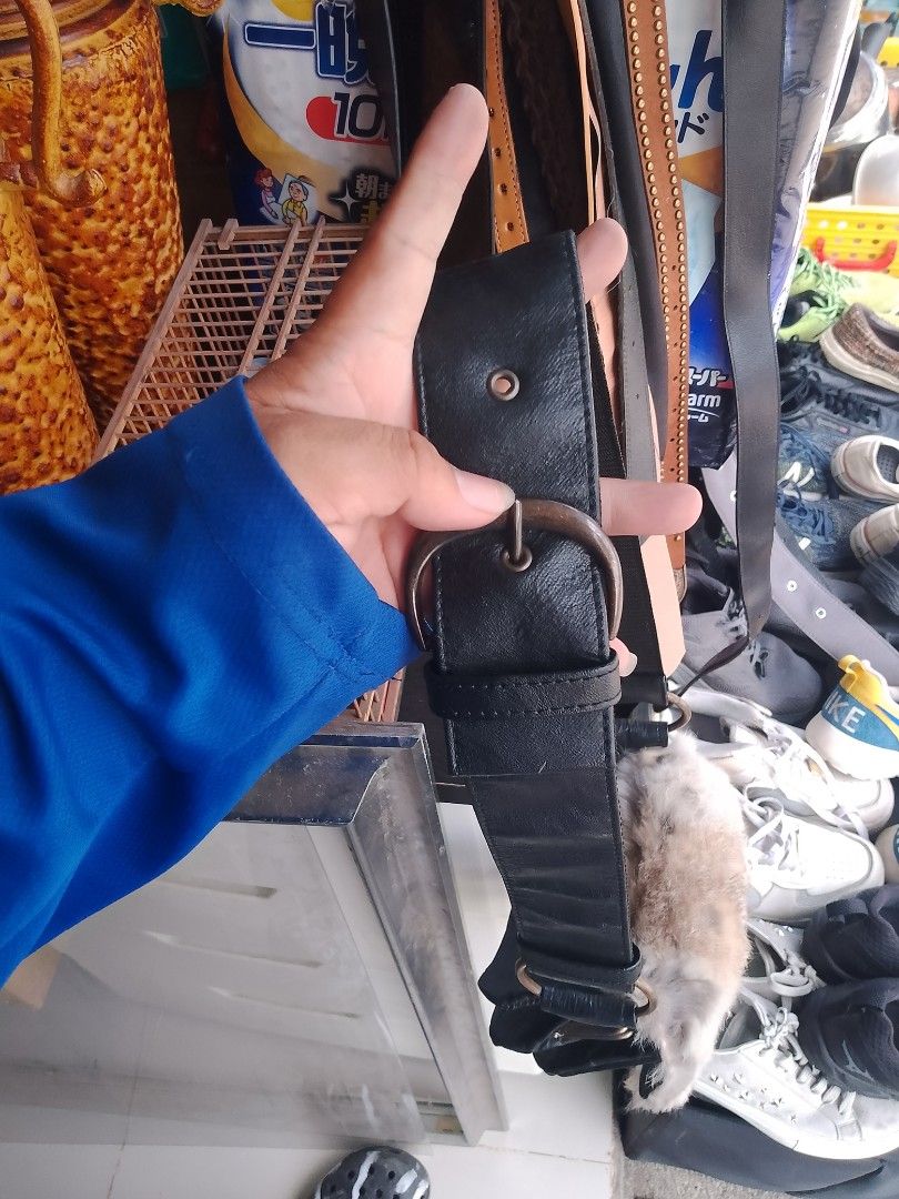 Fluffy belt Bag Charm with Leather Strap (Category: Other Accessories) located in Manila. Submitted by romeoamoro00044 (Listing ID 1463129744, Image 2). Description: - Cute and fluffy charm - Includes black leather strap and metal ring - Versatile: attach to purses, backpacks, or keys - Adds a fun and playful touch to your accessories.