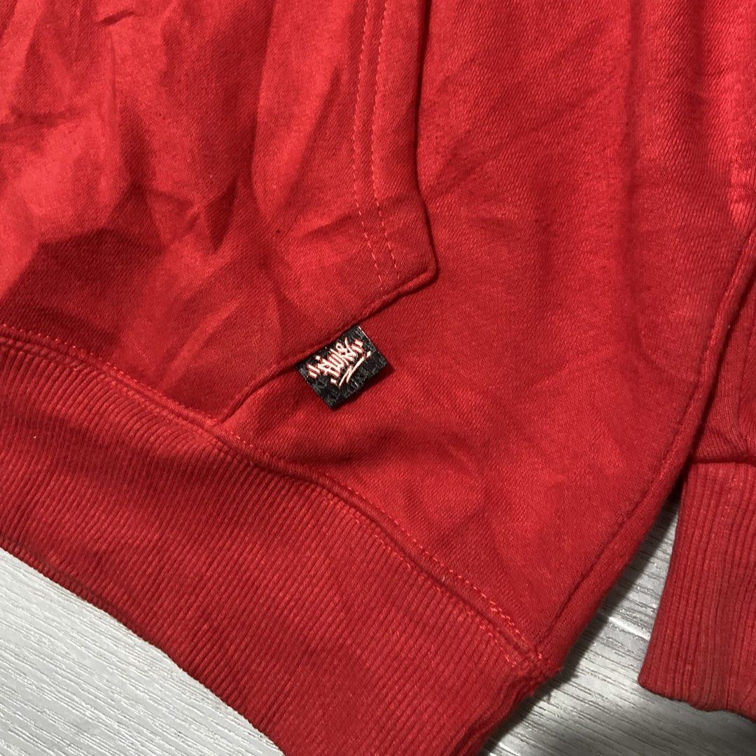Fluke Skateboard (Category: Hoodies) located in Batangas. Submitted by hanz.dodge (Listing ID 1463268424, Image 3). Description: Fluke 📌23 Width / 27 Length (Medium Best fit) 📌11/10 Color Rate 📌No Major Flaws🙅🏻‍♂️ 📌Excellent Condition 🏷️580.