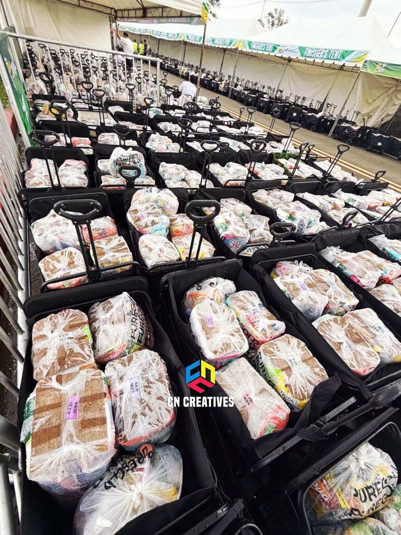 Folding wagon cart (Category: Outdoor Furniture) located in Pasig City. Submitted by gammad_05 (Listing ID 1463273633, Image 3). Description: Folding Wagon cart 💚🤍❤️ Make carrying your groceries, market finds, shopping,or camping gear a breeze with our heavy-duty, foldable wagon carts! Sturdy, space-saving, and built for convenience. 📍 Visit us at: 154 V. Lara at Sumilang, Pasig City 📍malabon warehouse (for pick up only no walkin wholesale on