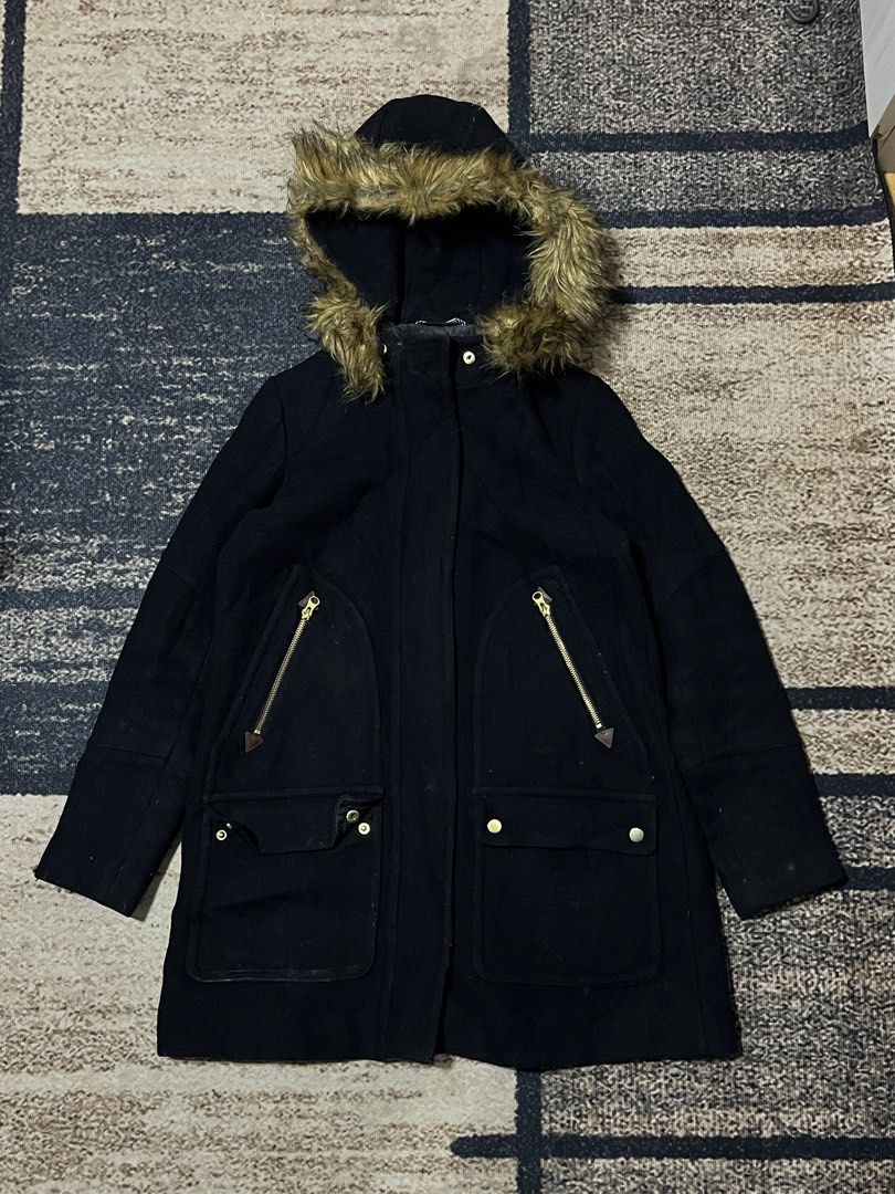 FOR SALE (Category: Coats, Jackets and Outerwear) located in Bulacan. Submitted by sef19 (Listing ID 1463121842, Image 1). Description: J.CREW - italian wool trench coat with fur size : 4 on tag condition : excellent price : ₱1,580 - mop : gcash / jnt pm 📩📩📩📩 📍BULACAN.