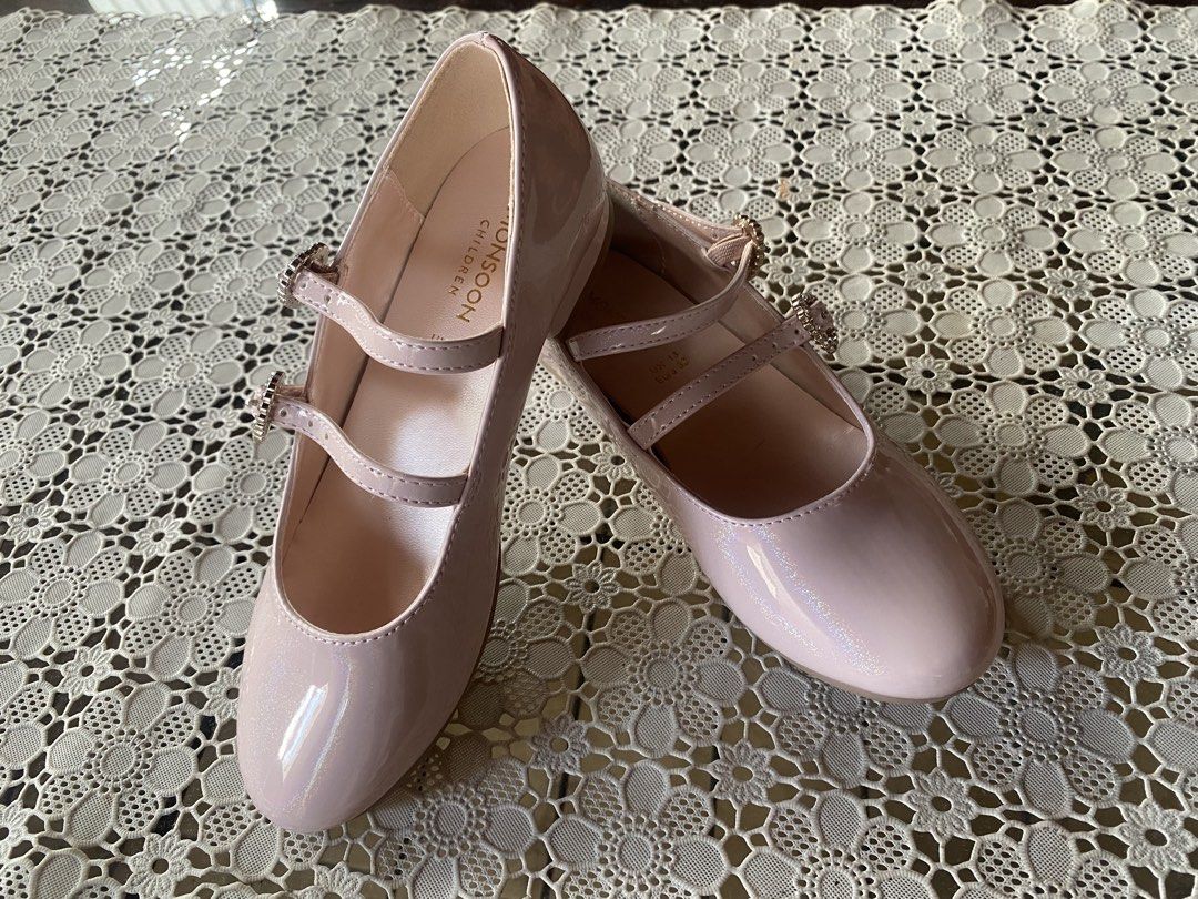 Formal shoes for girls (Category: Babies & Kids Fashion) located in Calamba. Submitted by happy_lindzyp (Listing ID 1463125613, Image 1). Description: MONSOON shoes Very light pink for girls ages 6-7. EU SIZE 32.