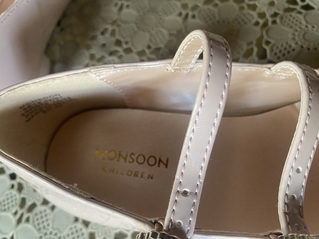 Formal shoes for girls (Category: Babies & Kids Fashion) located in Calamba. Submitted by happy_lindzyp (Listing ID 1463125613, Image 3). Description: MONSOON shoes Very light pink for girls ages 6-7. EU SIZE 32.