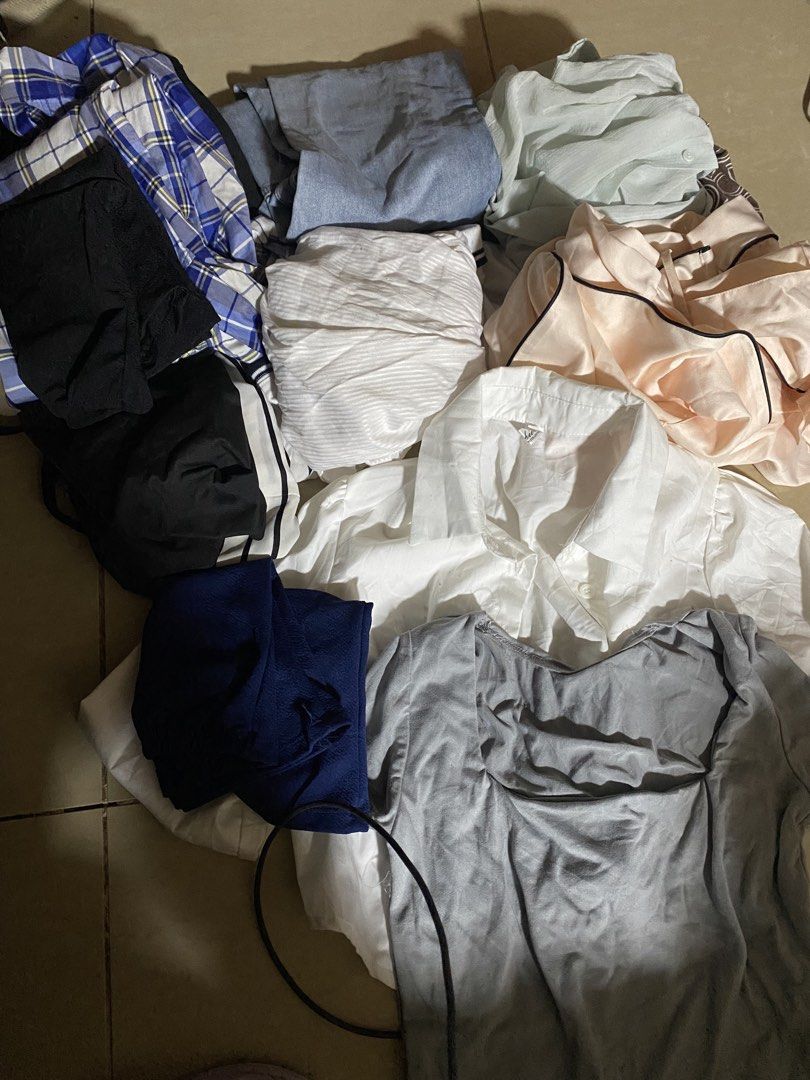 Free random female clothes (Category: Blouses) located in Caloocan City. Submitted by xsssln_ (Listing ID 1463276454, Image 1). Description: Free Bawal sa maselan Preloved For small Lalamove only kayo magbook po.