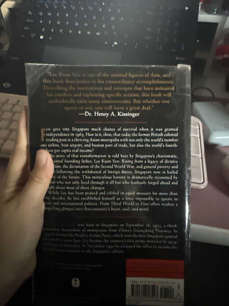 From Third World to First Lee Kuan Yew (Category: Storybooks) located in Malabon City. Submitted by rbyan (Listing ID 1463218154, Image 3). Description: .
