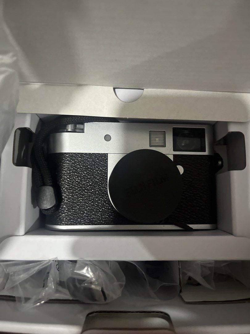 Fujifilm X-Half Camera (Category: Cameras) located in Manila. Submitted by petereye (Listing ID 1463185332, Image 2). Description: - Fujifilm X-Half Camera - Includes Original Box - Warranty Card Included - Receipt Included - Serial Number: 5K010780 - Ideal for Photography Enthusiasts - Selling As Is RFS - not used Negotiable .