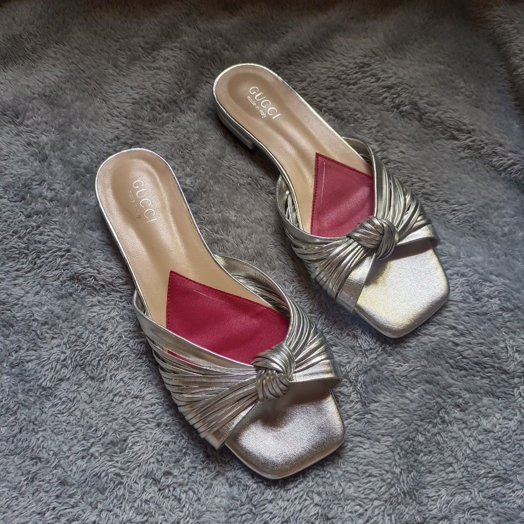 G UC C I (Category: Sandals) located in Valenzuela. Submitted by meloluxcollections (Listing ID 1463178296, Image 2). Description: .