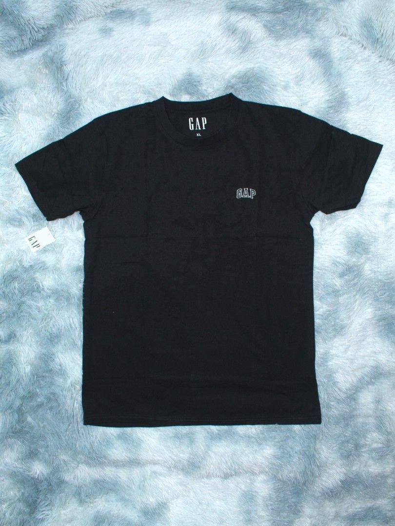 GAP Black T-Shirt XL (Category: Tshirts & Polo Shirts ) located in Taguig. Submitted by chloe_clothingco. (Listing ID 1463229842, Image 1). Description: - Black GAP T-shirt - Size: XL - Small embroidered GAP logo on chest - Large embroidered GAP logo on back - Brand new with original tags - Classic, easy-to-style basic tee.