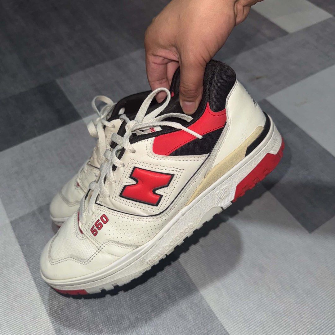 GET BOTH FOR 2500, NEW BALANCE & NIKE (Category: Casual Shoes) located in Mandaluyong City. Submitted by c0raline___ (Listing ID 1463160327, Image 1). Description: DECLUTTERING SALE LEGIT / AUTHENTIC PAIR‼️ New Balance 550 - Size 10 US Men (used no box) - 1500 Nike Air Zoom Pegasus - Size 9 US Men (slightly used no box) - 1500 NEGOTIABLE, 2500 if both :) .