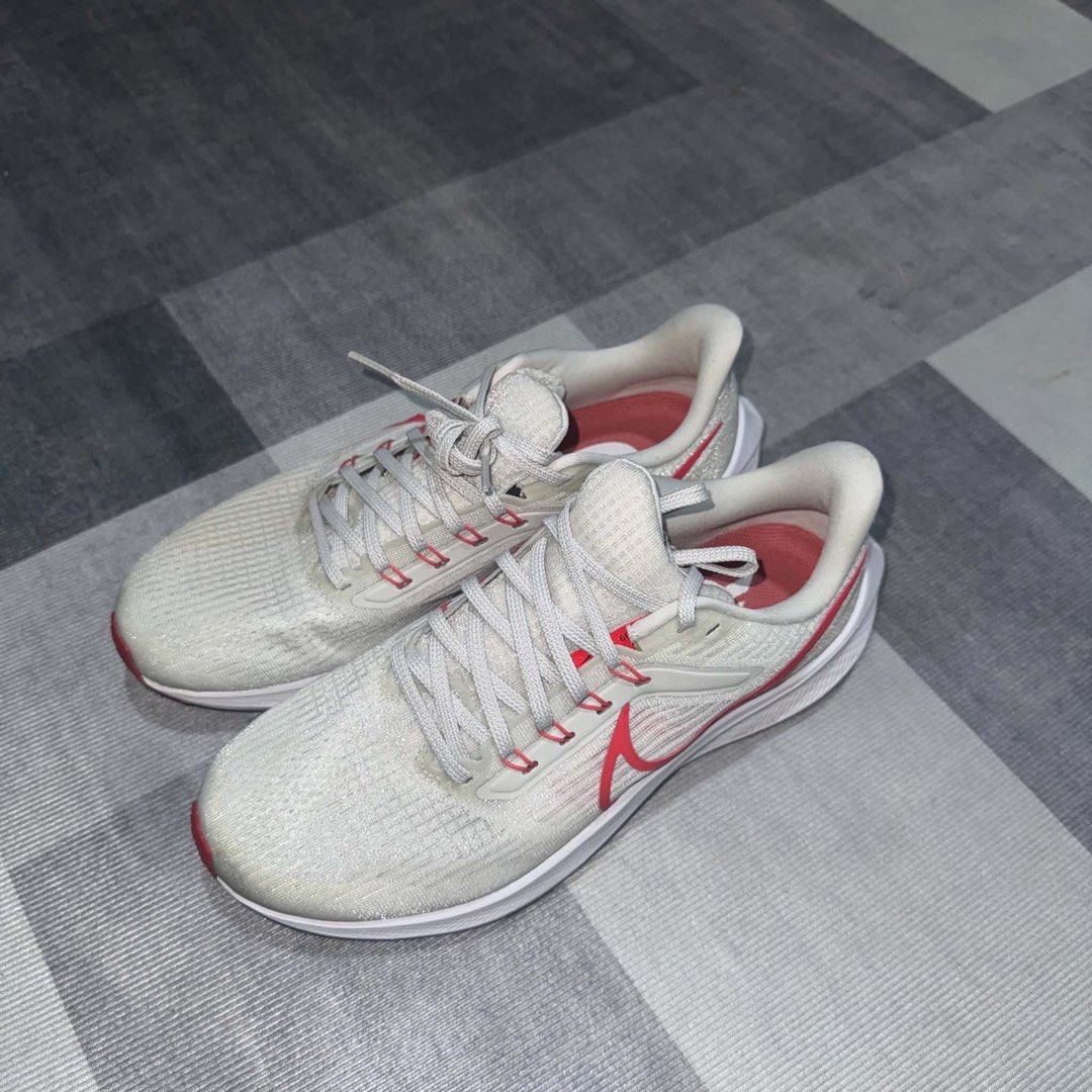 GET BOTH FOR 2500, NEW BALANCE & NIKE (Category: Casual Shoes) located in Mandaluyong City. Submitted by c0raline___ (Listing ID 1463160327, Image 3). Description: DECLUTTERING SALE LEGIT / AUTHENTIC PAIR‼️ New Balance 550 - Size 10 US Men (used no box) - 1500 Nike Air Zoom Pegasus - Size 9 US Men (slightly used no box) - 1500 NEGOTIABLE, 2500 if both :) .