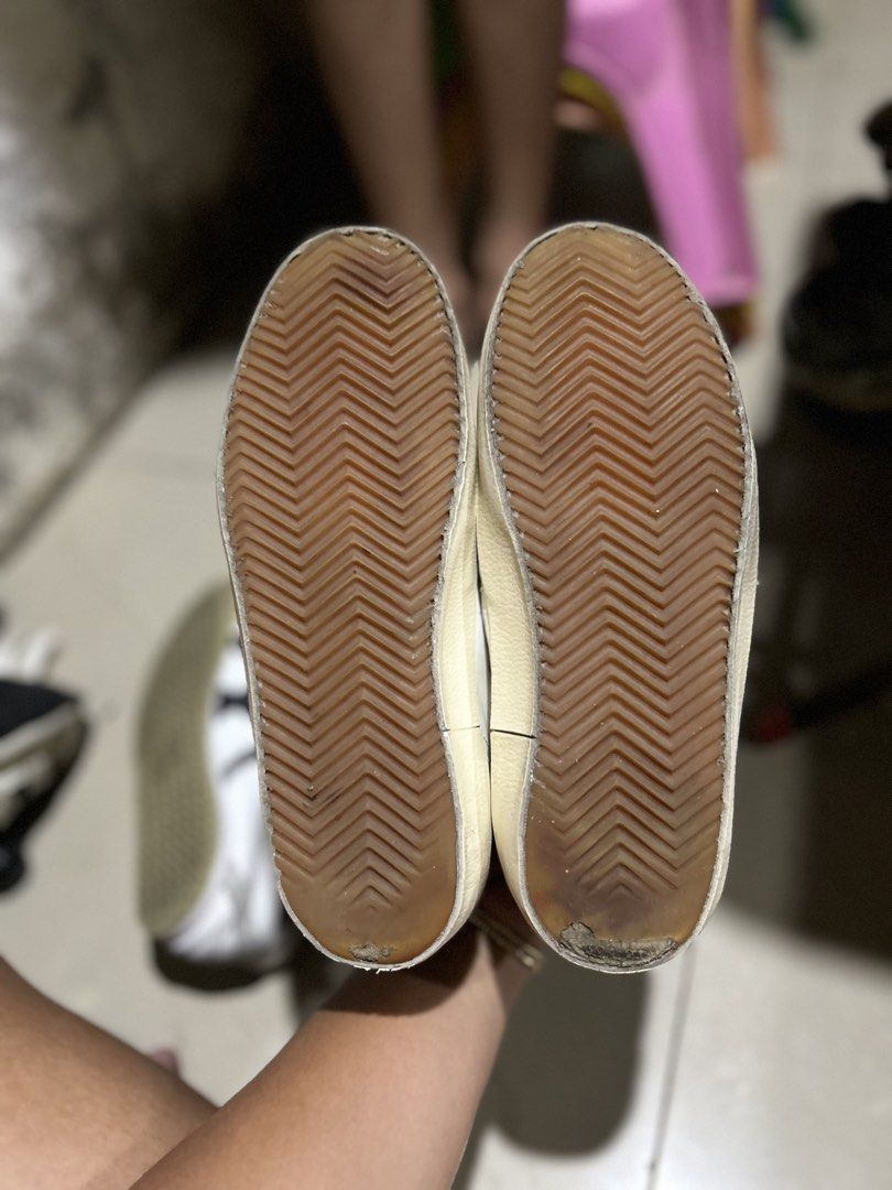 GGDB (Category: Sneakers) located in Cebu City. Submitted by cyrilk1cks (Listing ID 1463180801, Image 3). Description: .