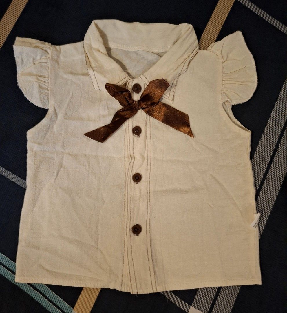 Girls kids Tops Bundle 2-3T (Category: Babies & Kids Fashion) located in Manila. Submitted by jilliese (Listing ID 1463177772, Image 3). Description: Selling my daughters preloved clothes Branded In very good condition Take all set Fit 1-3T yrs old Loc: Baesa Caloocan.