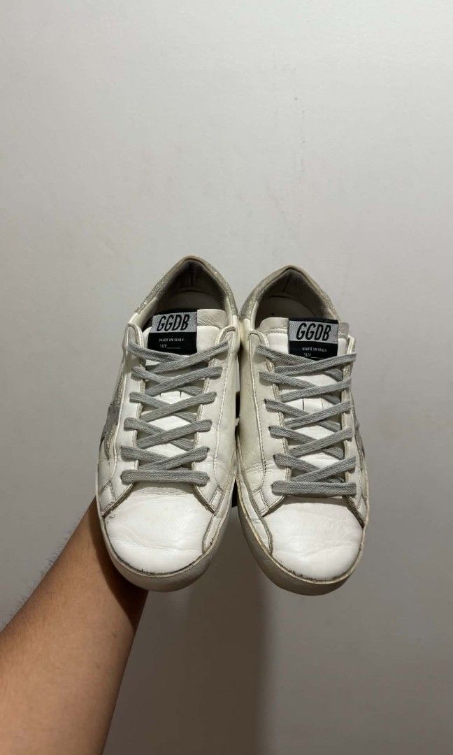 Golden goose sneakers (Category: Sneakers & Footwear) located in Koronadal. Submitted by mannylagada880 (Listing ID 1463204117, Image 2). Description: in good condition Authentic 💯 coded ✅️ ship nationwide ✈️.