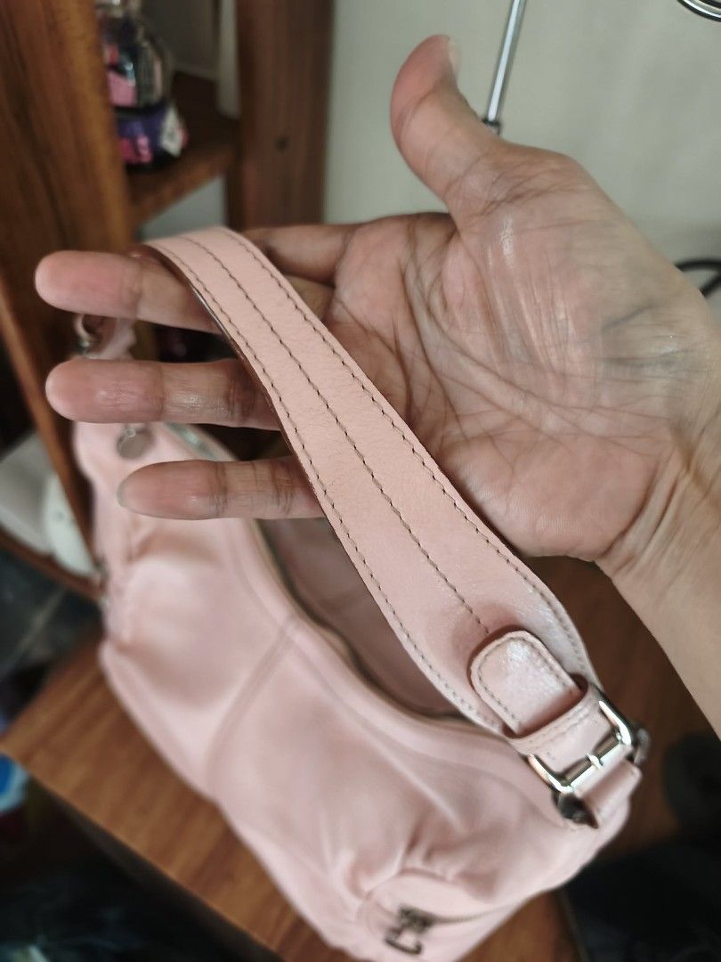 GoldPfeil Germany Hobo Bag (Category: Shoulder Bags) located in Quezon City. Submitted by daisyuy1979 (Listing ID 1463179470, Image 3). Description: .