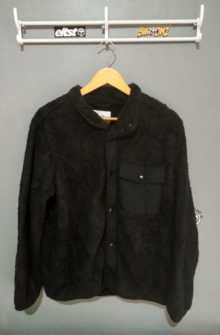 Goodfellow & Co Black Fleece Button-Up Jacket Size M (Category: Coats, Jackets and Outerwear) located in Naga. Submitted by basejohnpa64527 (Listing ID 1463146762, Image 1). Description: - Brand: Goodfellow & Co. - Color: Black - Style: Fleece Jacket - Features: Button-up front, chest pocket - Material: 100% Polyester - Fit: Size Medium - Benefits: Comfortable, warm, great for layering - Origin: Made in Vietnam.