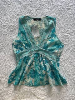 (Category: ) located in . Submitted by ashrinclothes (Listing ID 1463194306, Image 1). Description: .