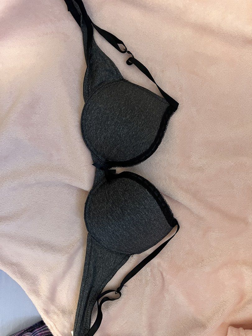 gray push-up bra {36 C} w/ black lace trim (Category: Undergarments & Loungewear) located in Manila. Submitted by myuchi (Listing ID 1463283473, Image 2). Description: like new, tried on once ordered less than a month ago rfs: i dont like how the cups fit.