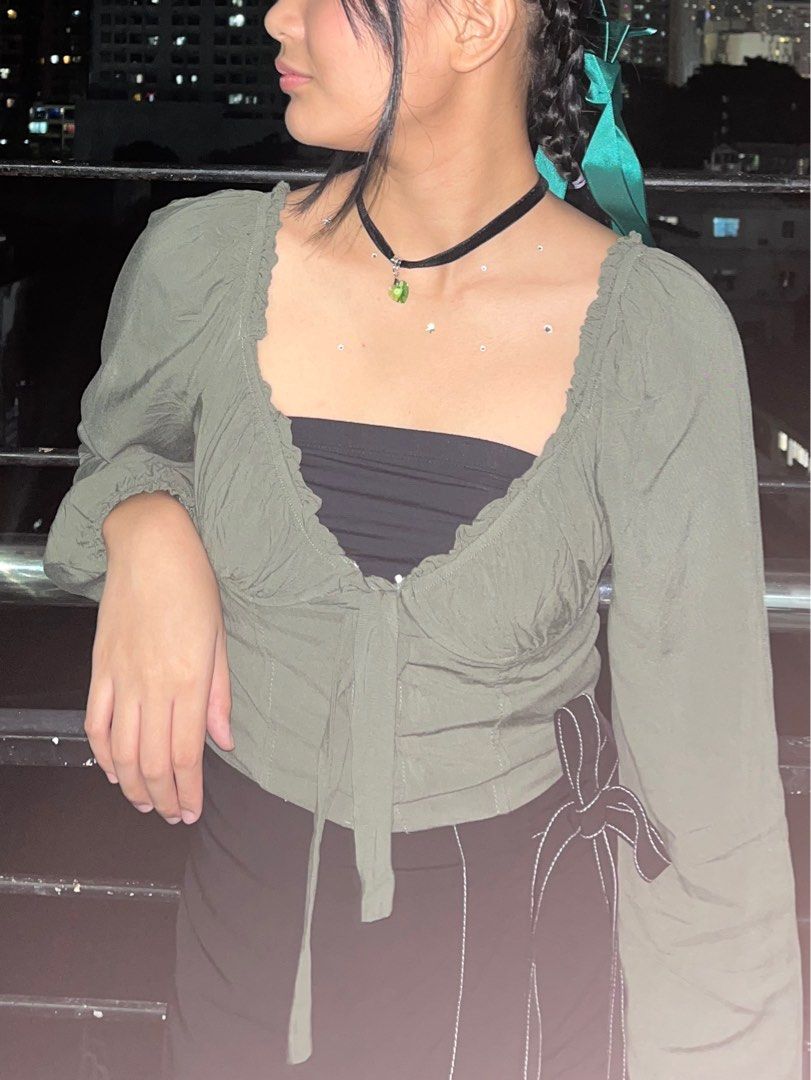 Green Ruched Tie Front Long Sleeve Top (Category: Longsleeves) located in Caloocan City. Submitted by allennaint18459 (Listing ID 1463247069, Image 1). Description: - Cute green top - Ruched detailing - Tie front - Long sleeves - Perfect for night out or casual day - Easy to style with skirts or pants.