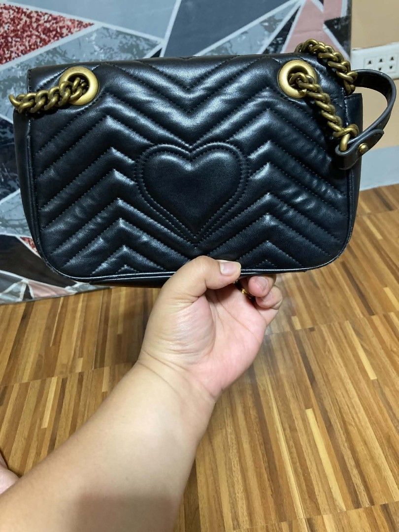 Gu cc i (Category: Luxury Bags & Wallets) located in Manila. Submitted by bhiejoy30 (Listing ID 1463160708, Image 1). Description: paubos sale.
