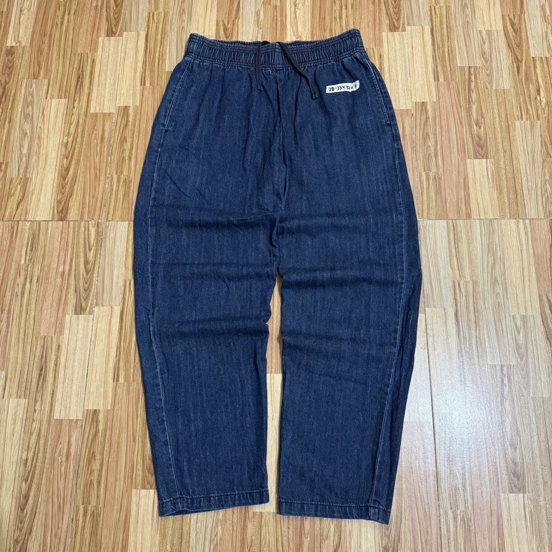 GU MEN’S DENIM CHEF PANTS (Category: Jeans) located in Manila. Submitted by thrifthing_121102 (Listing ID 1463157945, Image 1). Description: GU MEN’S DENIM CHEF PANTS •SIZE MEDIUM •WAIST - 28-33” •LENGTH - 37” •HEM - 7” •EXCELLENT CONDITION •CUT TAG ONLY ₱499 + SF ✅All items are in excellent to new condition. ✅Color may vary due to lighting. 📦J&T Express or Lalamove Shipping. 💸Gcash Payment. 📍Moonwalk, Paranaque City.