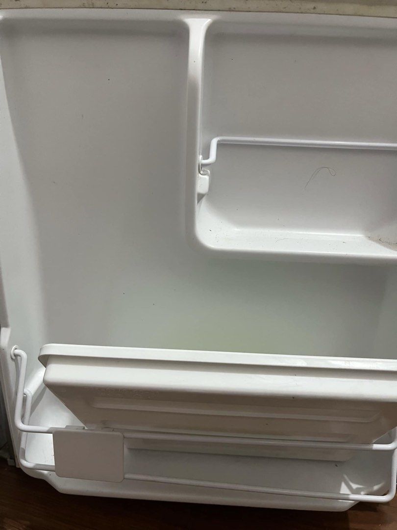 Hanabishi Personal Ref (Category: Food Organization & Storage) located in Manila. Submitted by matcha_princess (Listing ID 1463220821, Image 2). Description: .